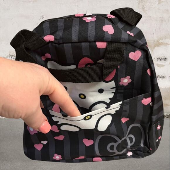 Hello Kitty Bundle NEW - Crossbody Bag & Lunch Bag - Picture 7 of 8